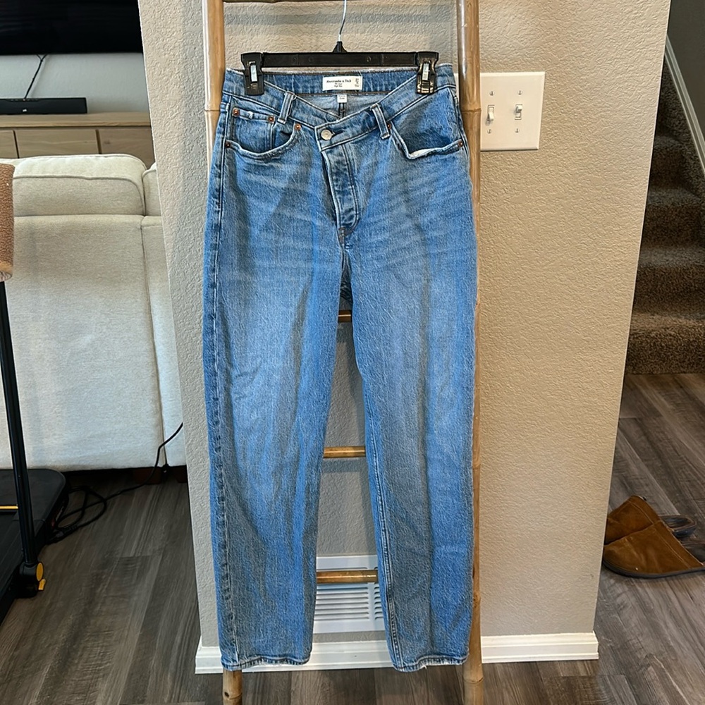 Abercrombie & Fitch the dad high rise curve love jeans